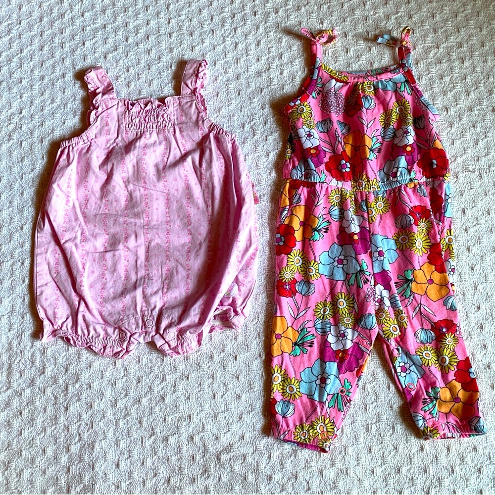 🪩Pink and floral baby rompers